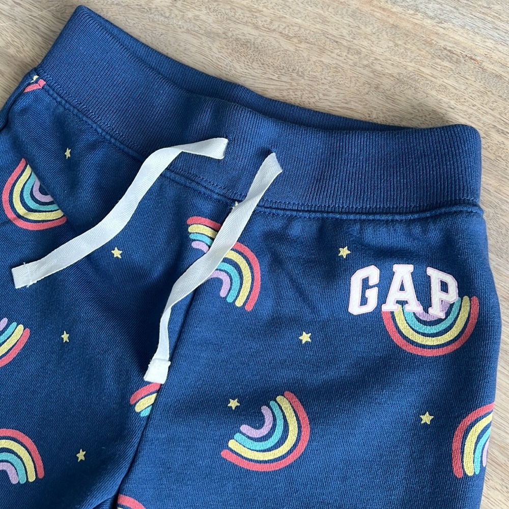 GAP Hoodie and Sweat Pants Set - Picture 8 of 9